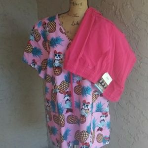 Scrubs set top & bottom